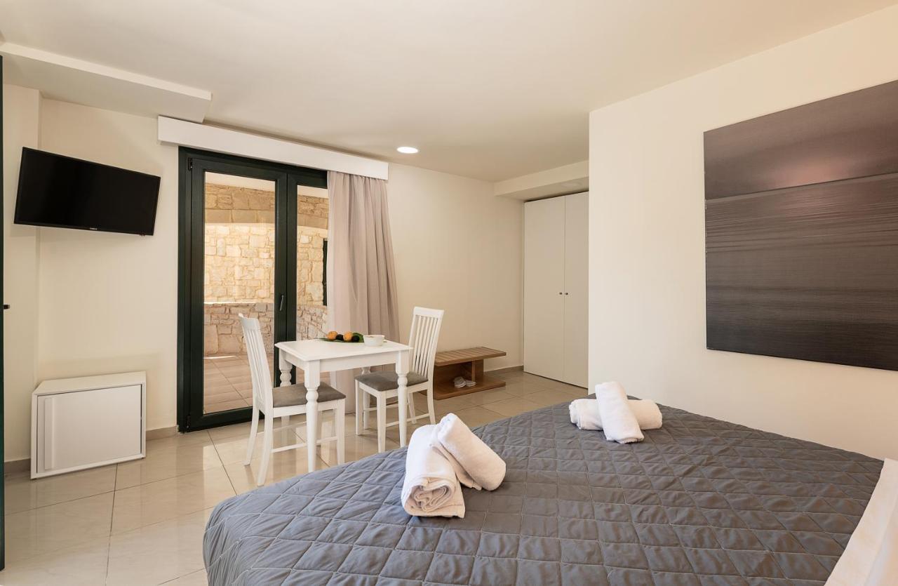Hotel Elia 3*